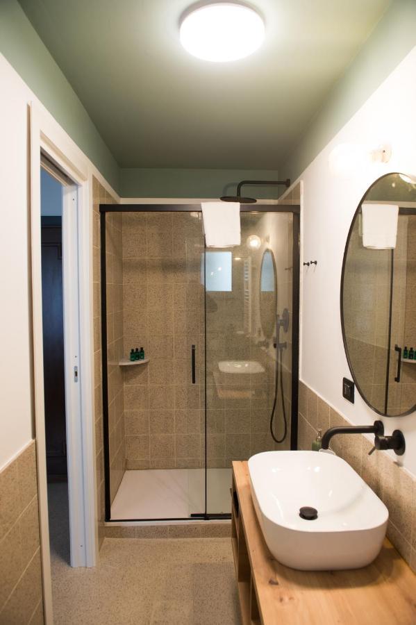 Le Terrazze Del Duca San Pietro Guesthouse โรม ภายนอก รูปภาพ