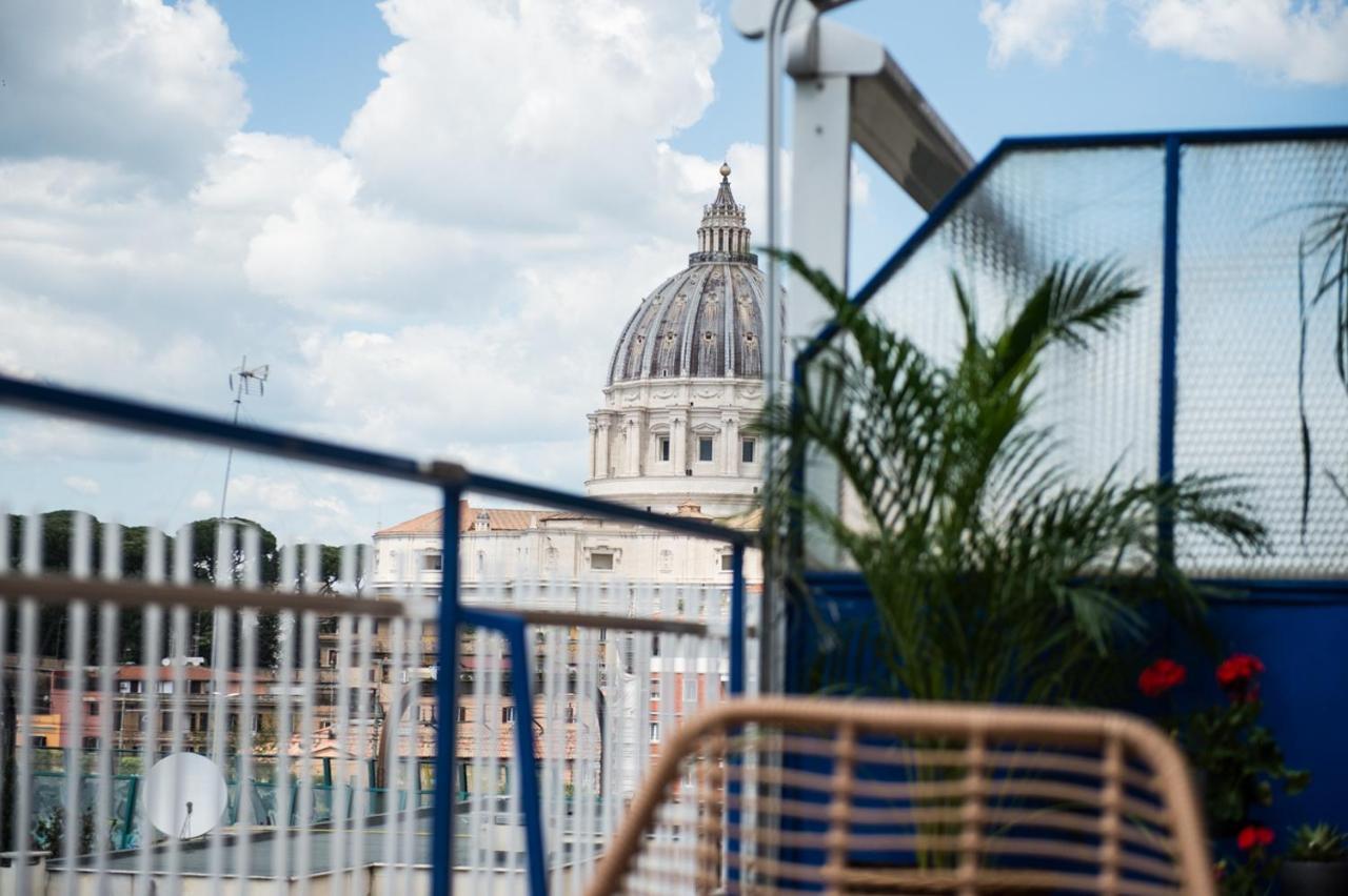 Le Terrazze Del Duca San Pietro Guesthouse โรม ภายนอก รูปภาพ